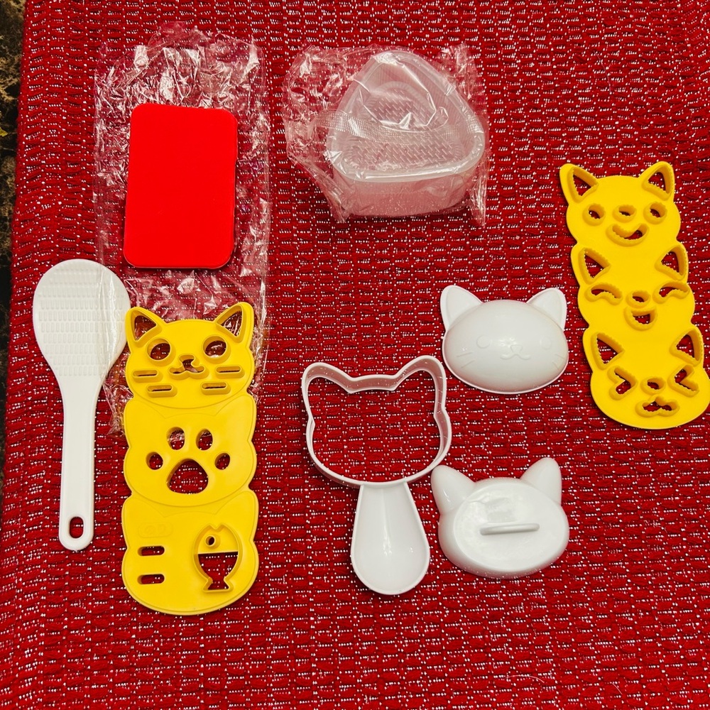 Cute Cat-Themed Sushi Mold Set
